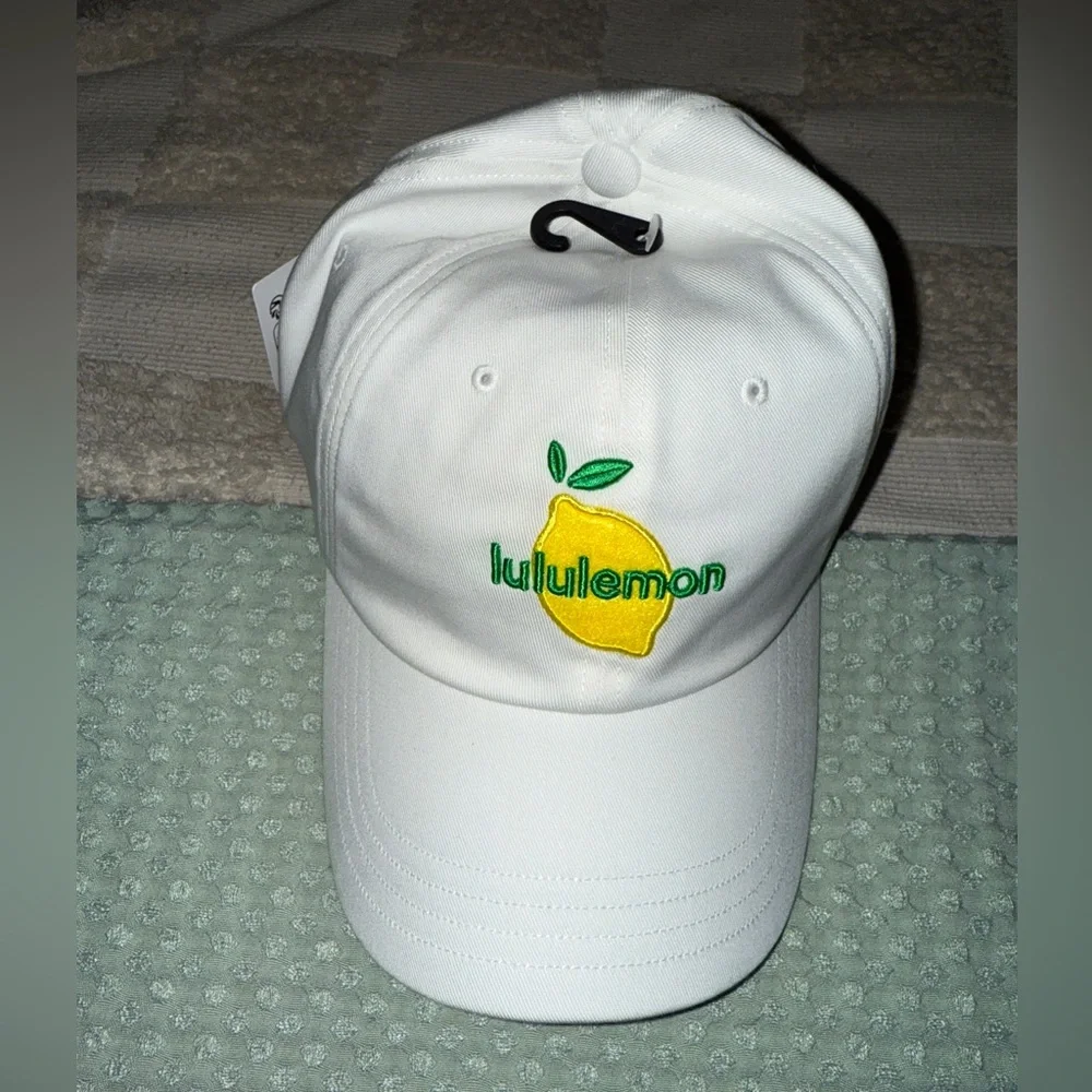 NWT‎ Lululemon Classic Ball Cap Wordmark Lemon in white
